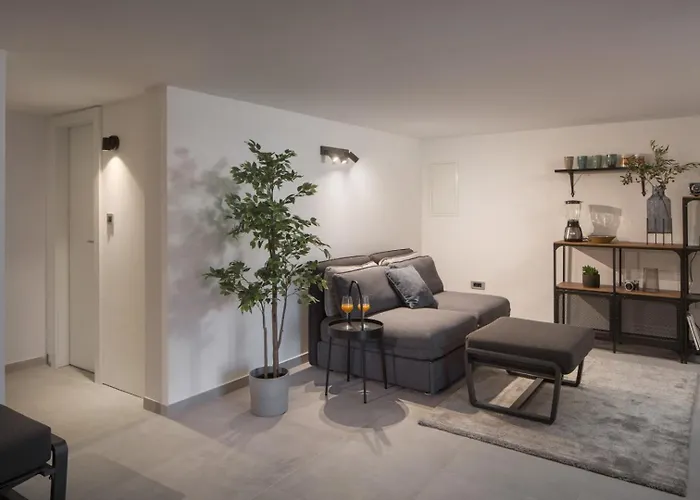 Vila Luxury Energy - Peljesac, Heated Pool, Ideal 8 Guests, Seafront