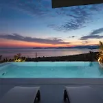 Luxury Energy Peljesac With Heated Pool Villa Orebić